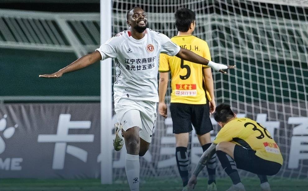 包含3-0、1-1，辽宁铁人震撼登顶！中甲疯狂世界波夜，积分榜大的词条